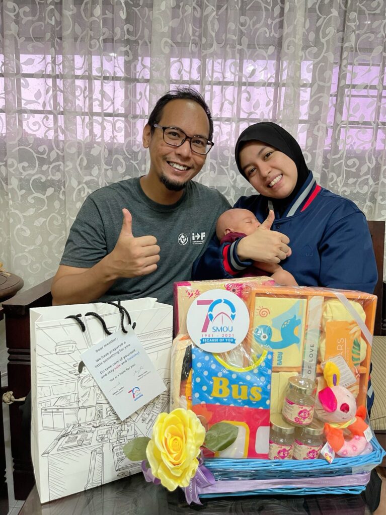 Muhd Fadhil Bin Merlan (left), SMOU member of 4 years
