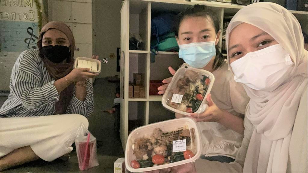The teachers enjoying the lunch bento
